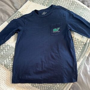 Vineyard Vines boys football long sleeve 🏈
